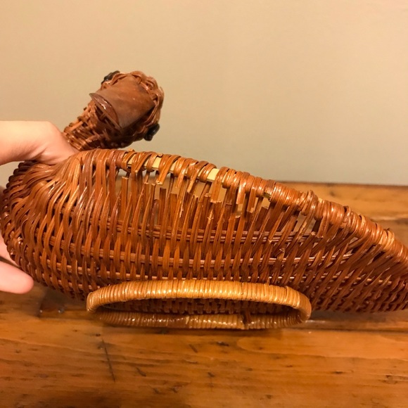 Vintage wicker/rattan set of nesting duck baskets - Picture 8 of 16